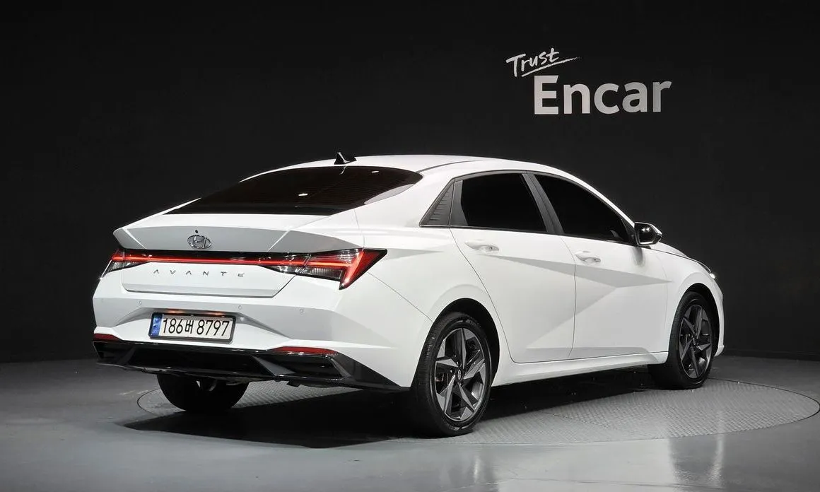Hyundai AVANTE — фото 4