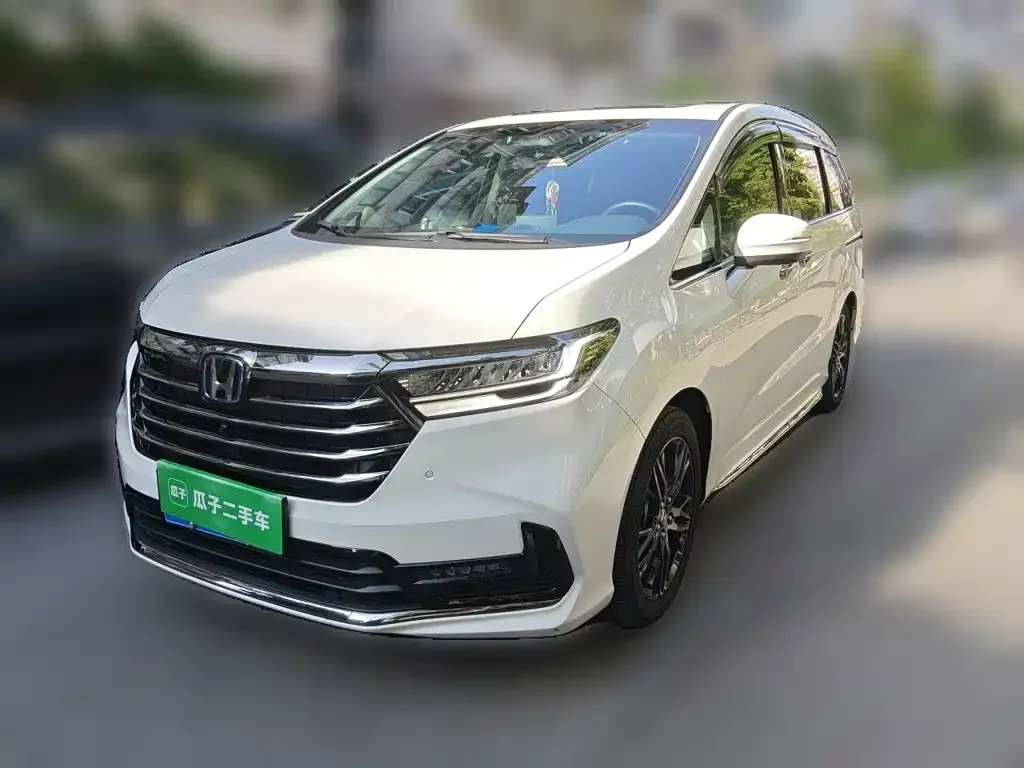 Honda Odyssey — фото 1