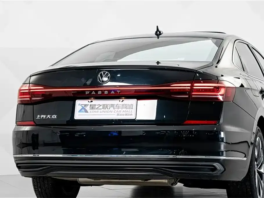 Volkswagen Passat — фото 6