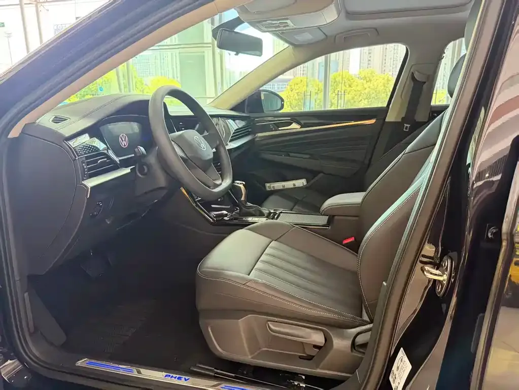 Volkswagen 帕萨特插电混动 — фото 4