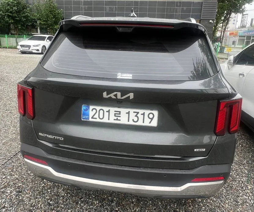 Kia Sorento — фото 10