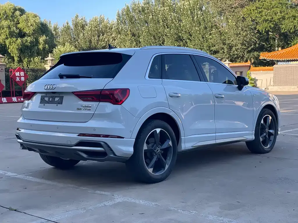 Audi Q3 — фото 9