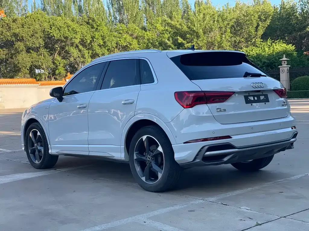 Audi Q3 — фото 7