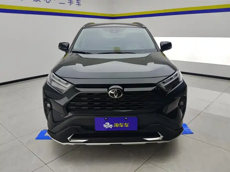 Toyota RAV4 — фото 6