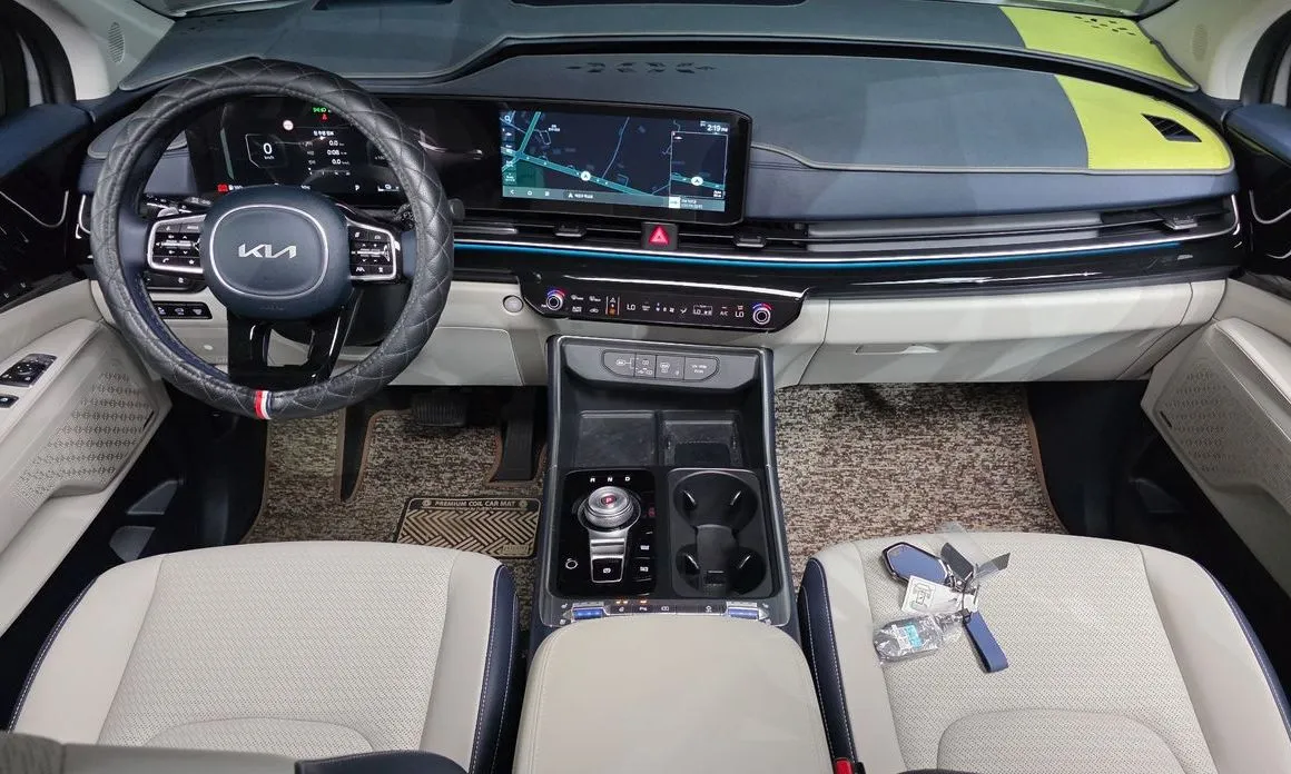 Kia Carnival — фото 10