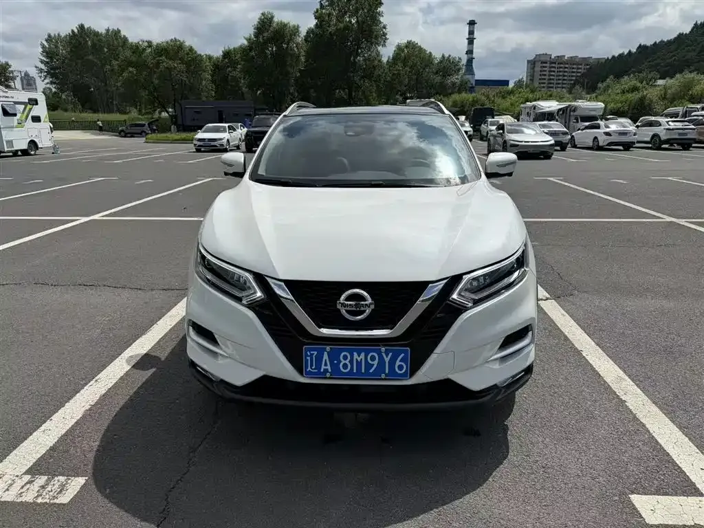 Nissan Qashqai — фото 2