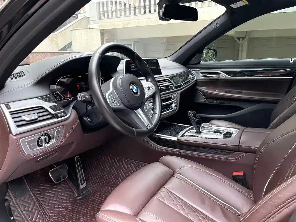 BMW 7 Series 2022 из CN, фото 4