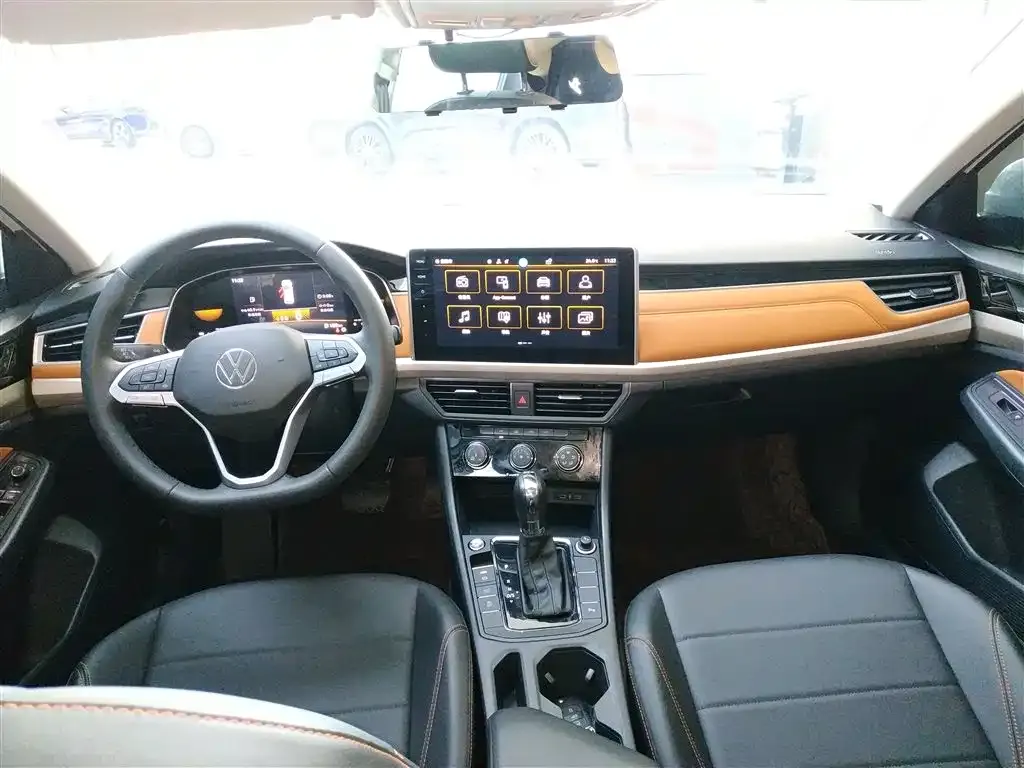 Volkswagen Bora 2023 из CN, фото 6