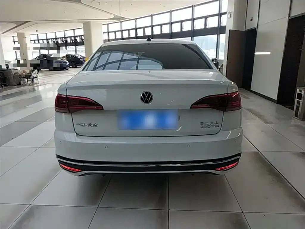 Volkswagen Bora 2023 из CN, фото 4
