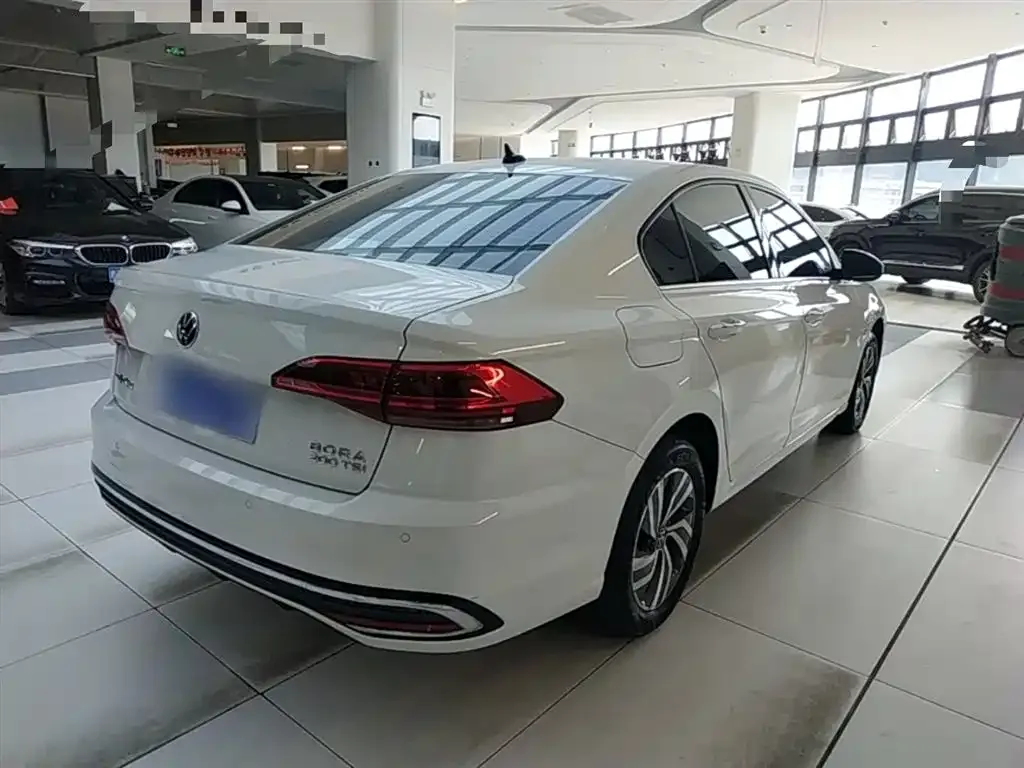 Volkswagen Bora 2023 из CN, фото 7