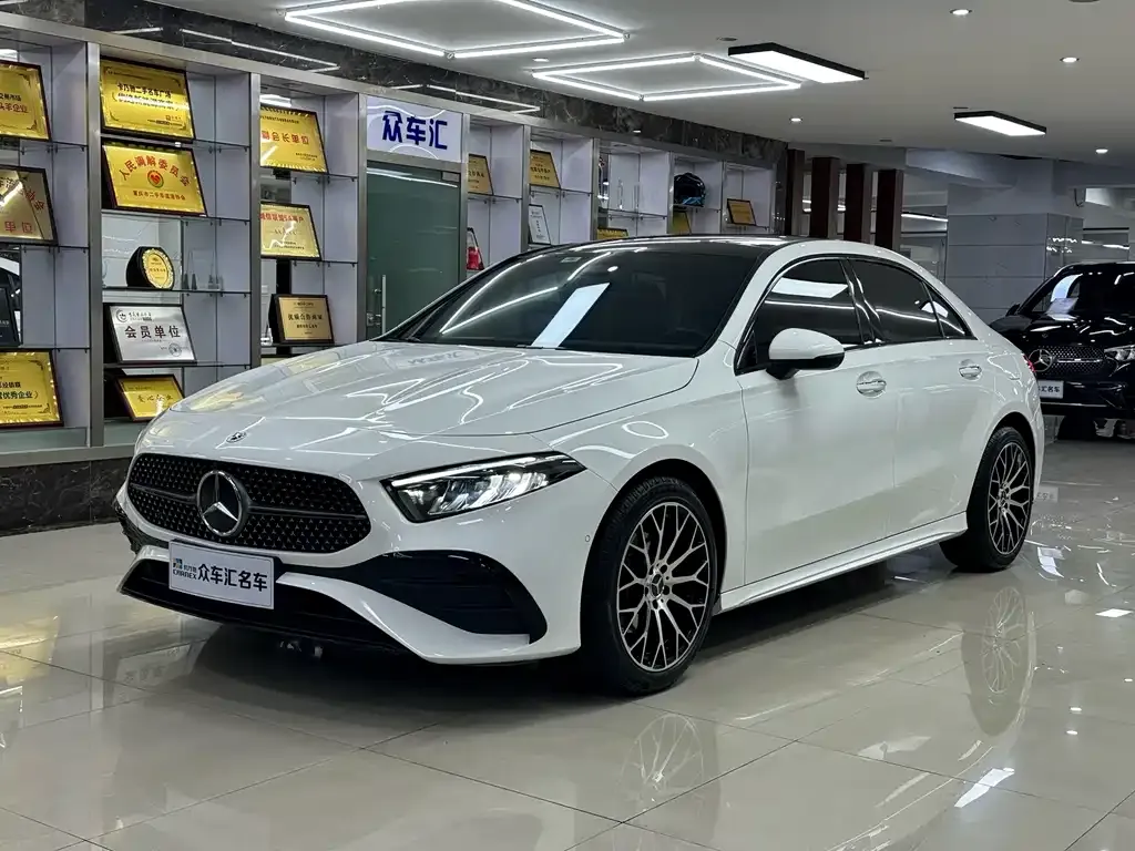 Mercedes-Benz A-Class — фото 1