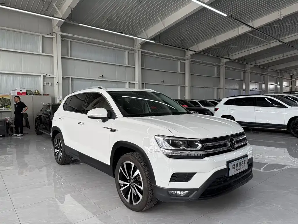 Volkswagen Tharu — фото 7