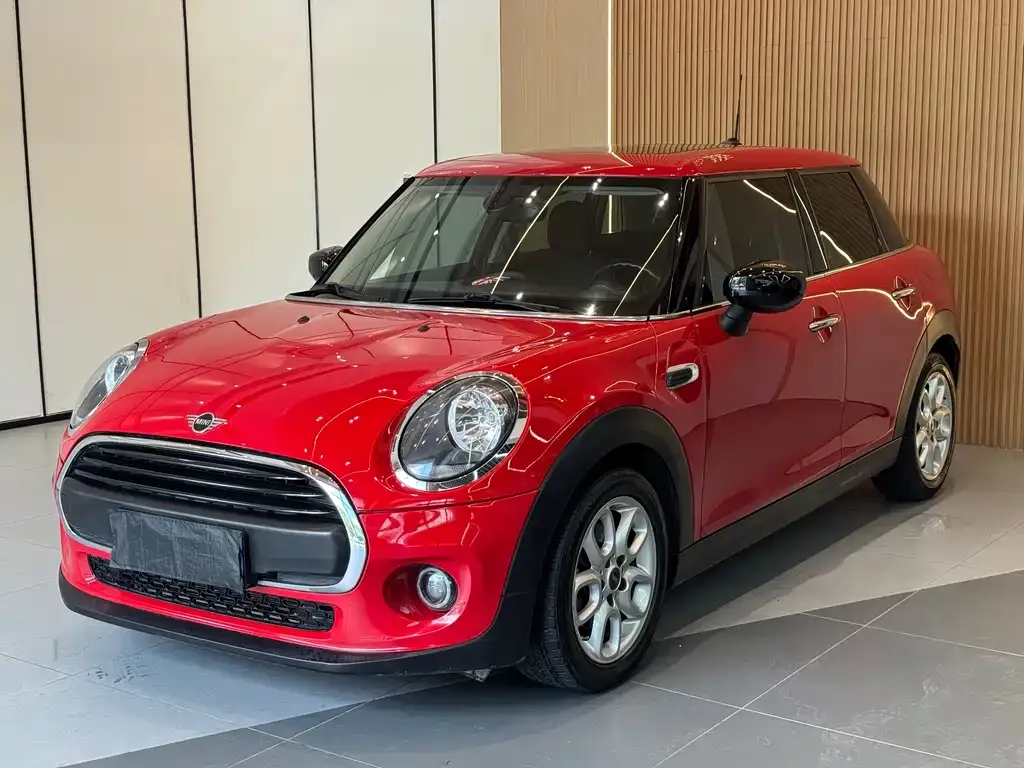 MINI Cooper (3-door)