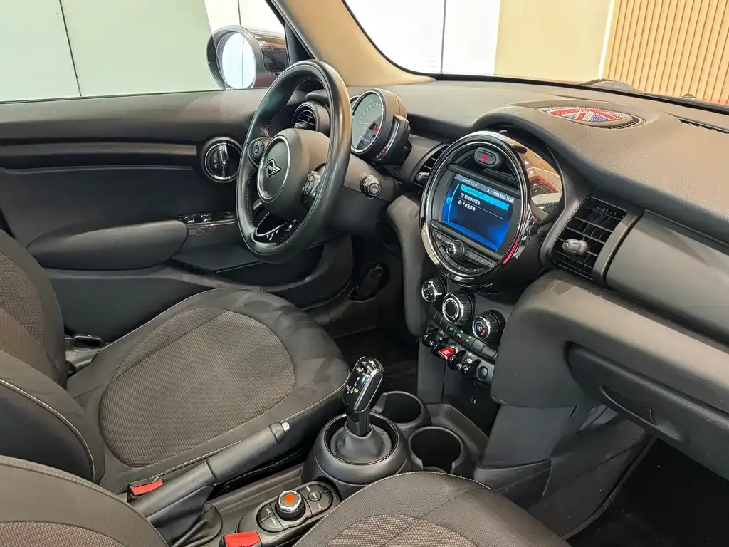MINI Cooper (3-door) 2021 из CN, фото 3