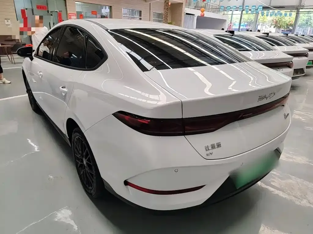BYD Qin PLUS — фото 7