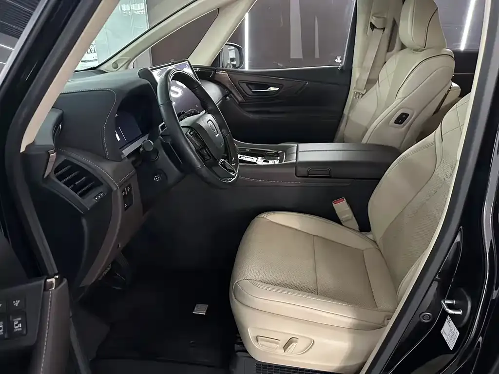 Toyota Vellfire — фото 8