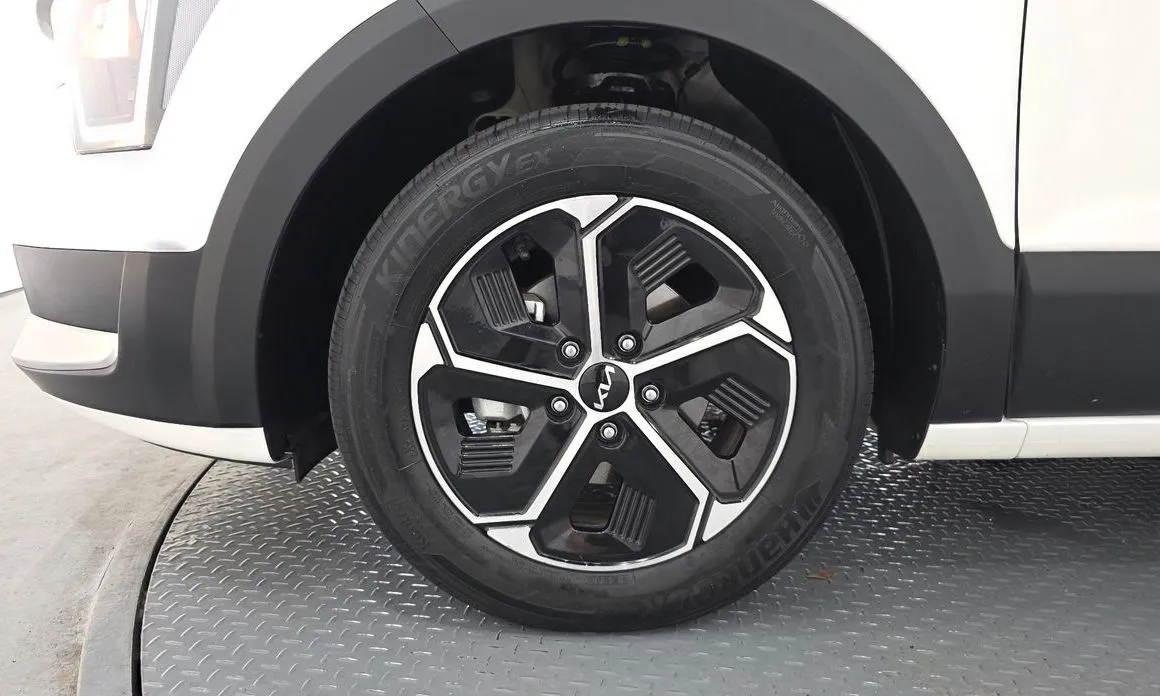 Kia Niro — фото 10