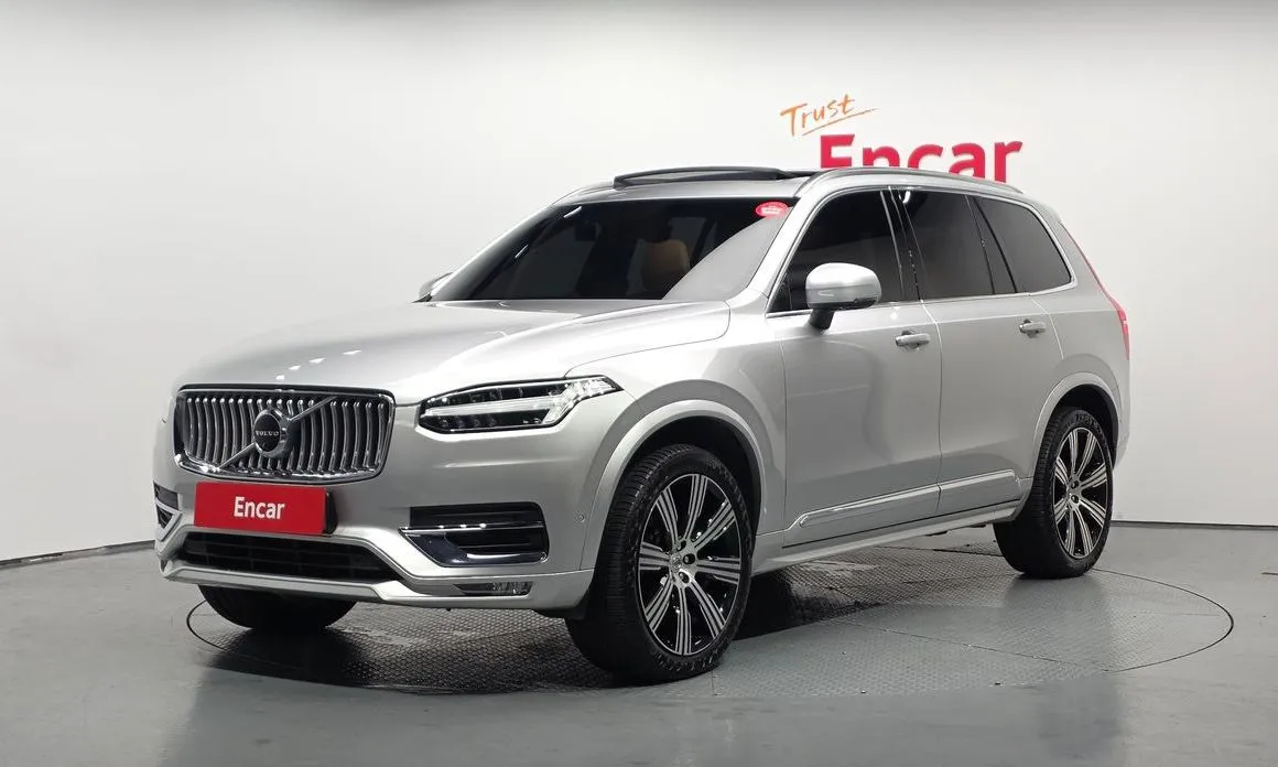Volvo XC90 — фото 1