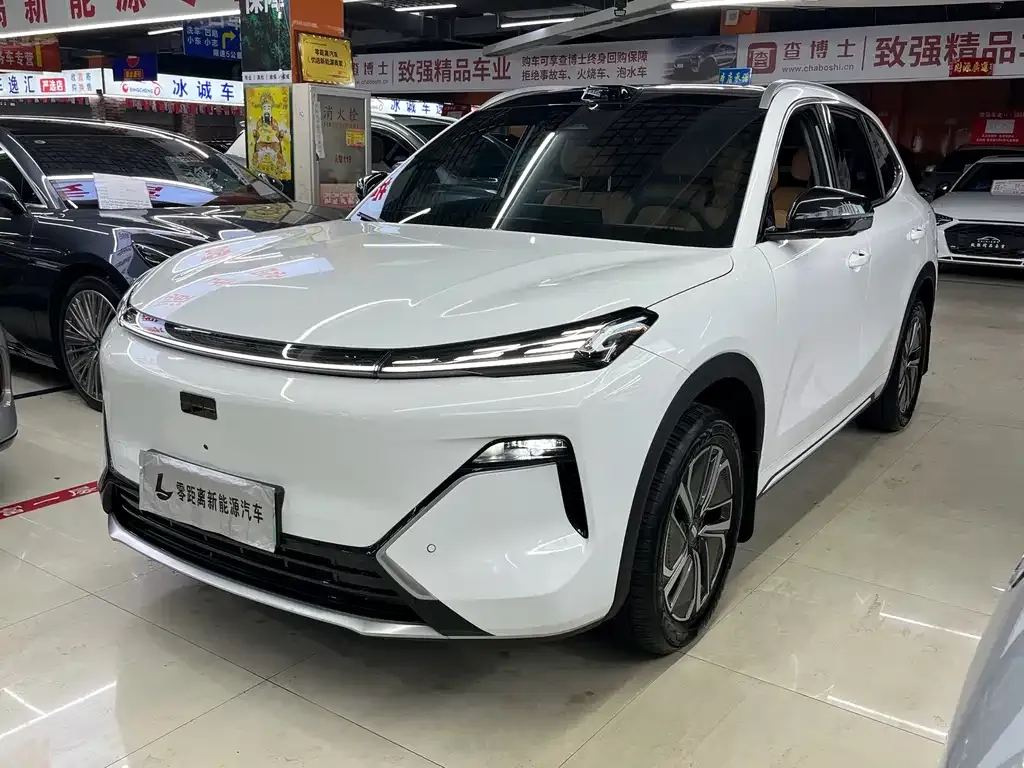 Geely Galaxy Xingjian 7 — фото 1