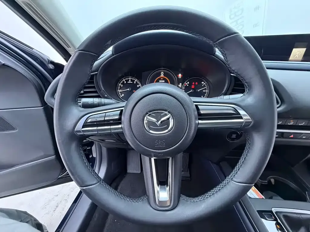 Mazda CX-30 — фото 9