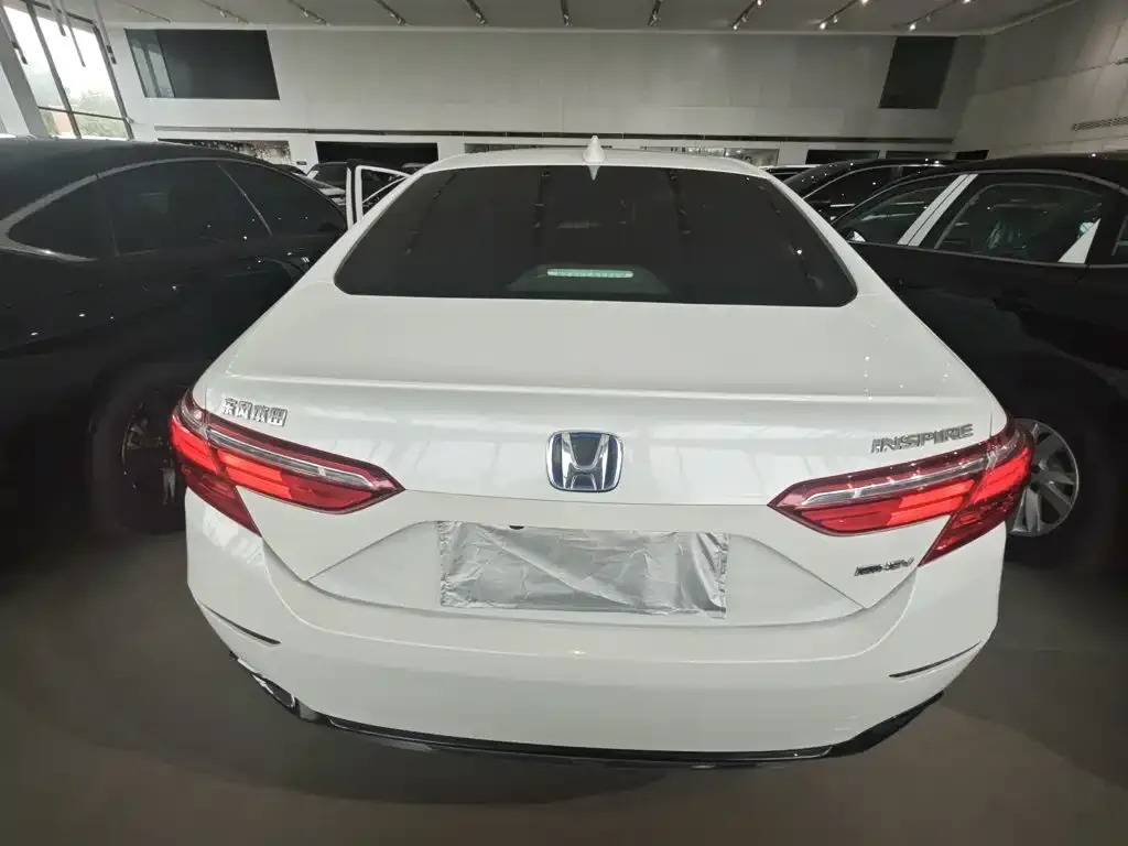 Honda Inspire — фото 10