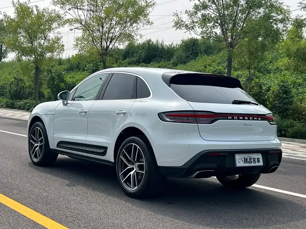 Porsche Macan — фото 10