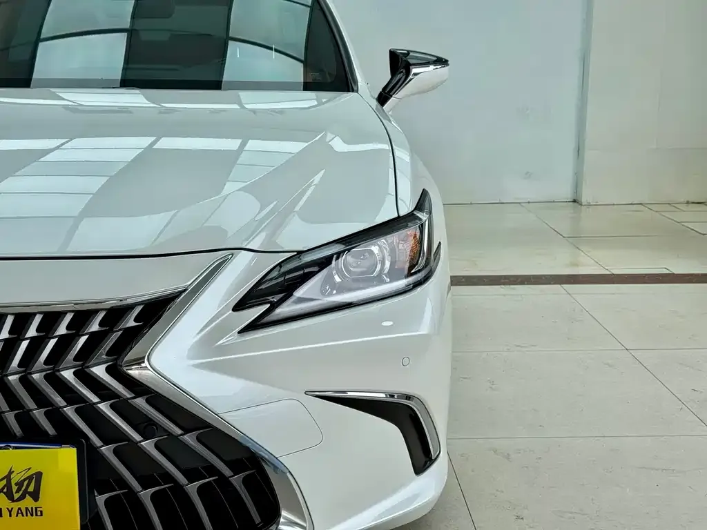 Lexus ES 2024 из CN, фото 5