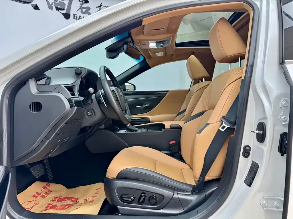 Lexus ES 2024 из CN, фото 4