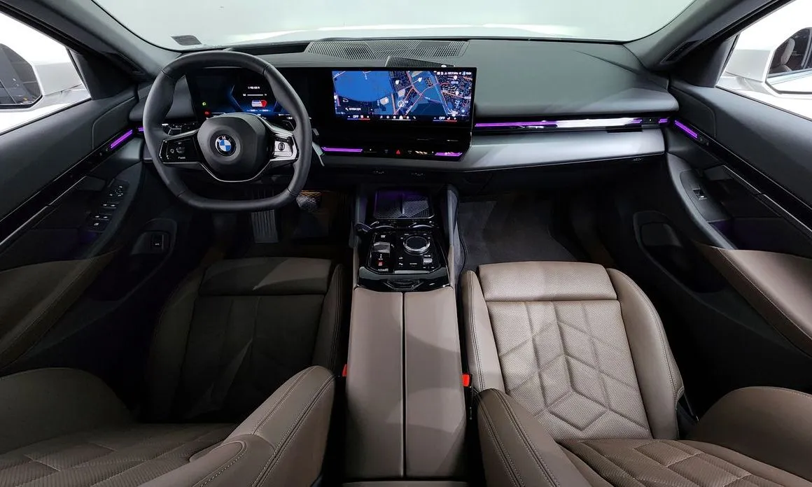 BMW 5-Series 2024 из KR, фото 7