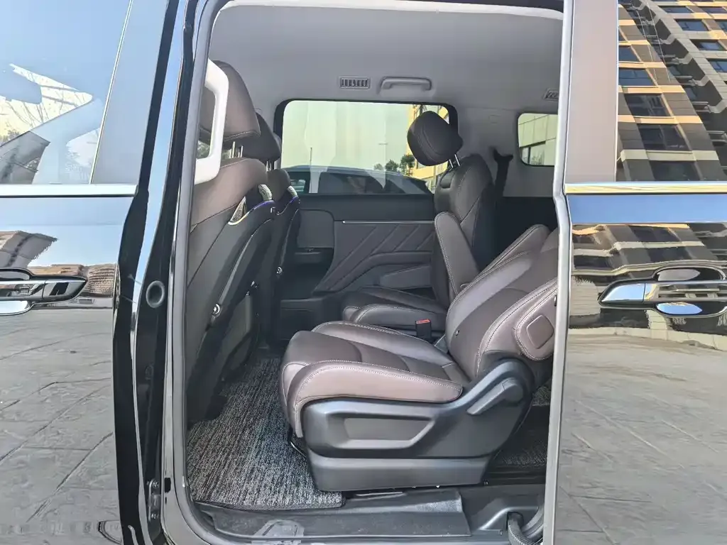 Wuling Starlight 730 New Energy — фото 4
