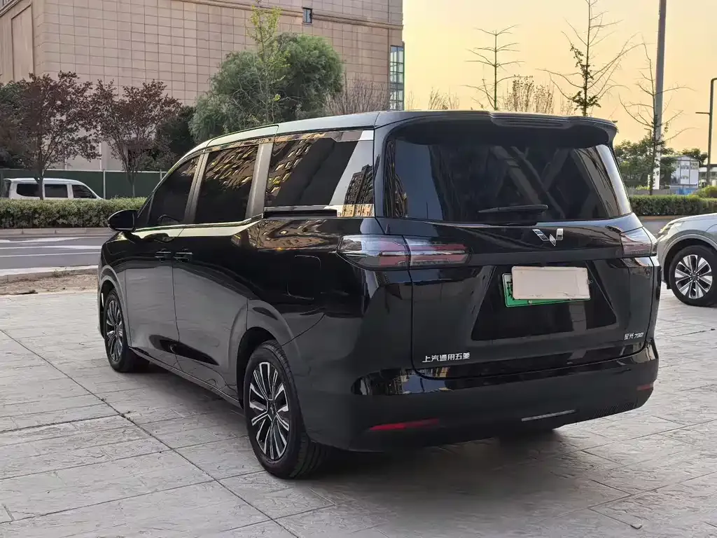 Wuling Starlight 730 New Energy — фото 6