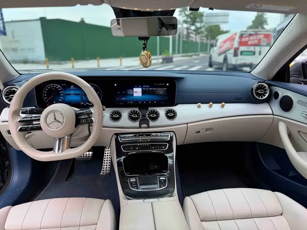 Mercedes-Benz E-Class (Import) — фото 4