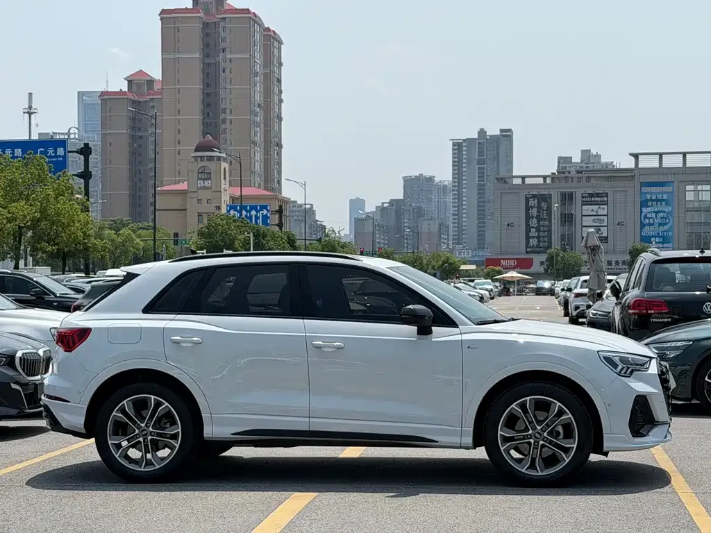 Audi Q3 — фото 3