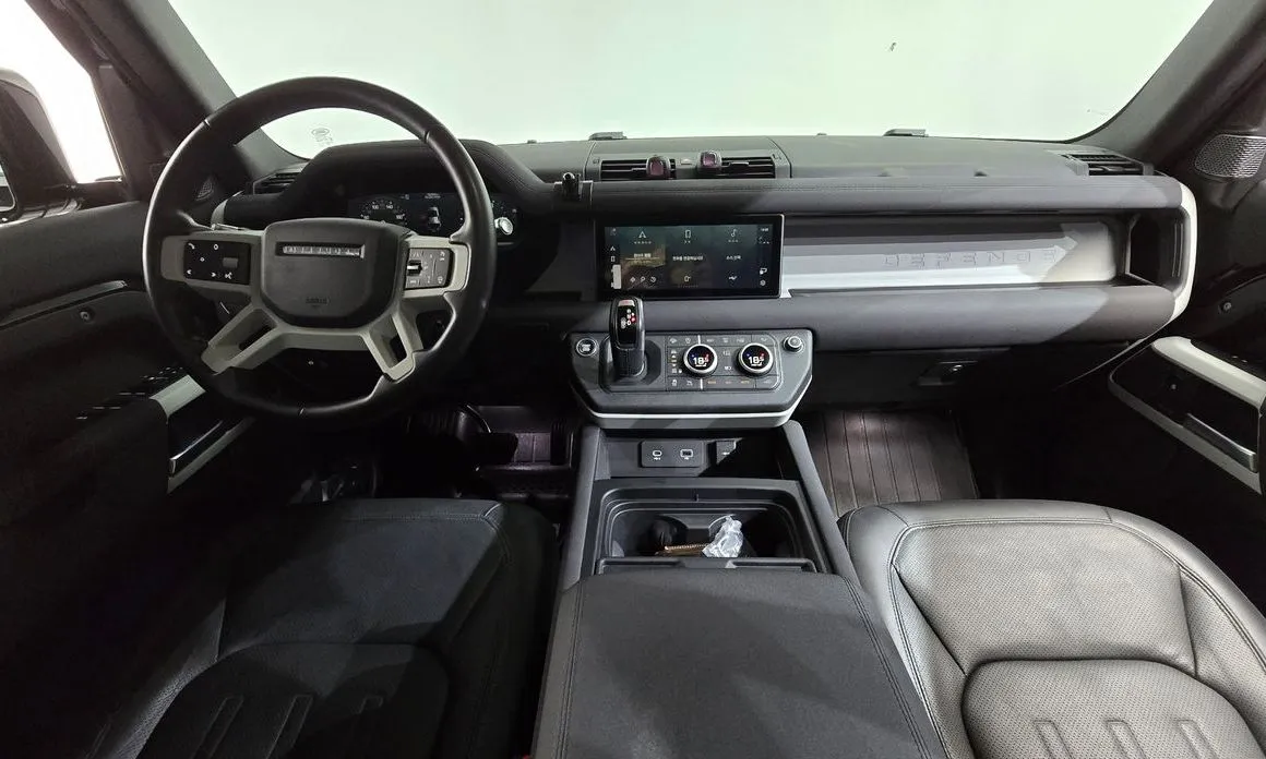 Land Rover Defender — фото 6