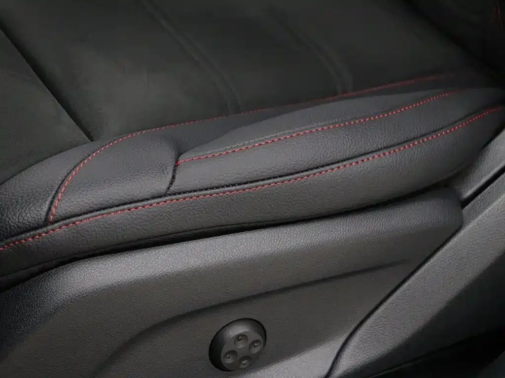 Mercedes-Benz GLC AMG — фото 7
