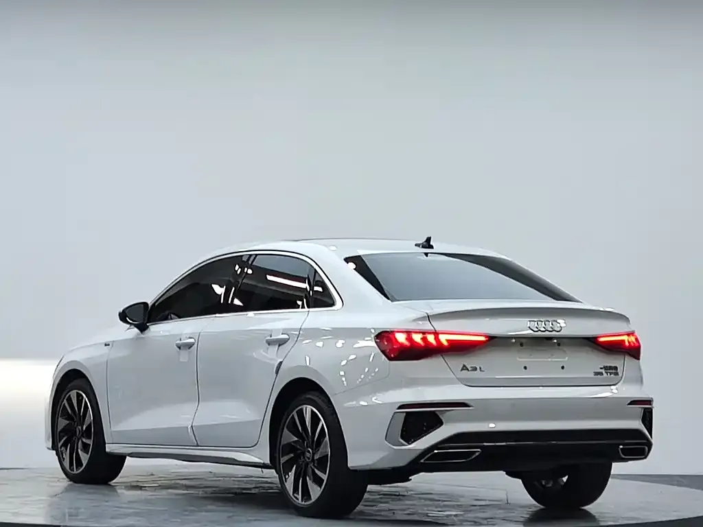 Audi A3 — фото 10