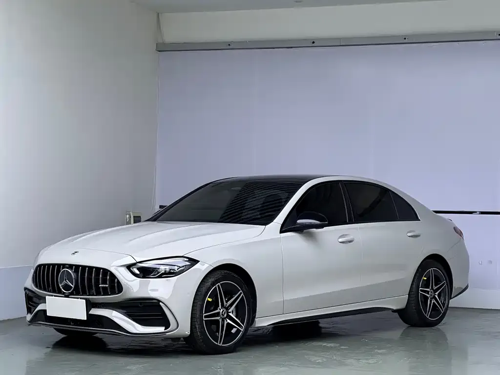 Mercedes-Benz C-Class — фото 1