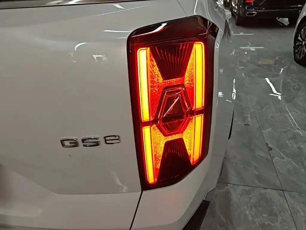 GAC Motor Trumpchi GS8 — фото 2
