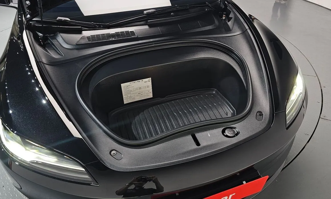 Tesla Model 3 — фото 10