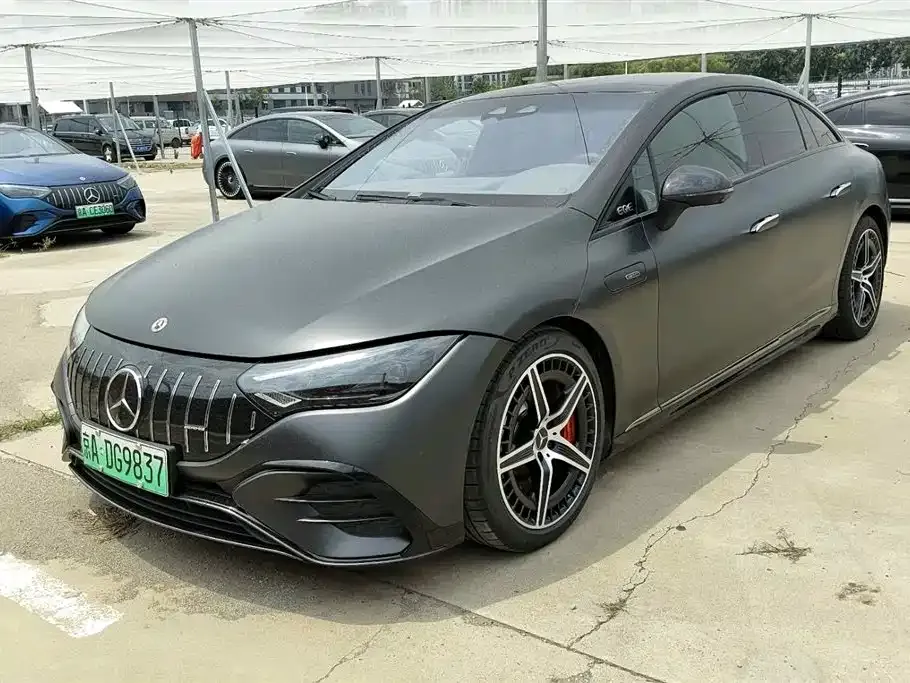 Mercedes-Benz EQE AMG — фото 1