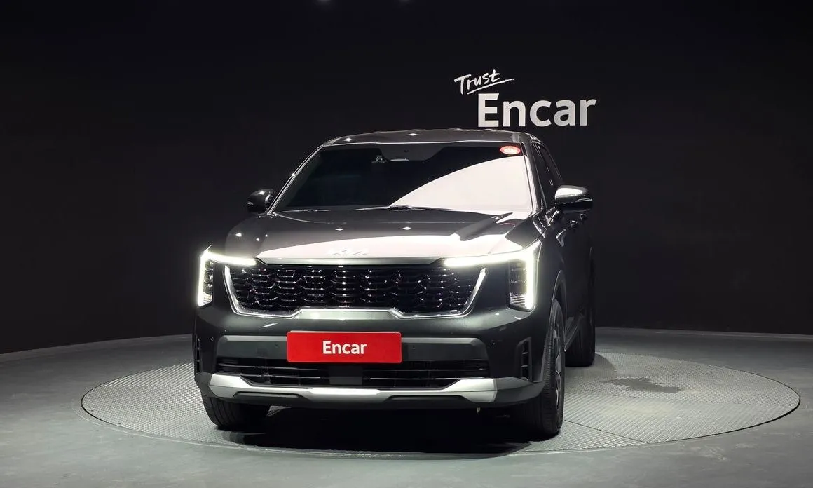 Kia Sorento — фото 6