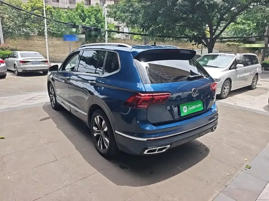 Volkswagen Tiguan L — фото 3