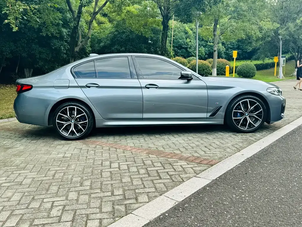 BMW 5 Series (Import) — фото 9