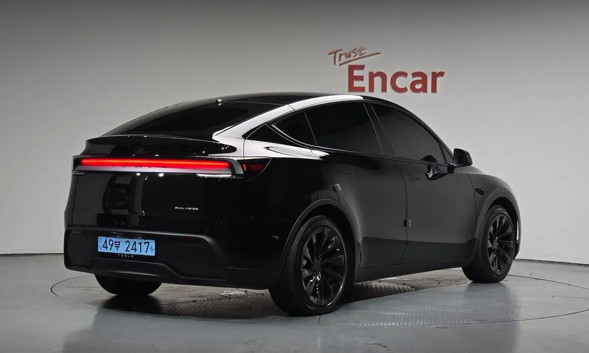 Tesla Model Y — фото 3