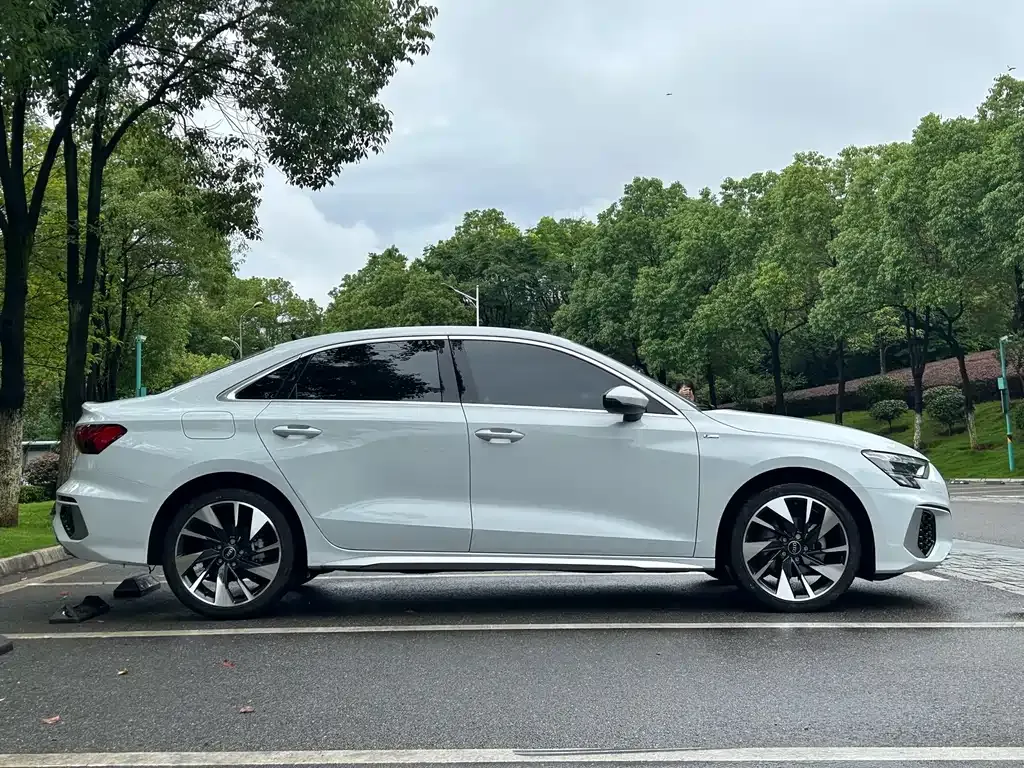 Audi A3 — фото 3
