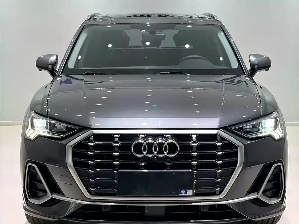 Audi Q3 — фото 10