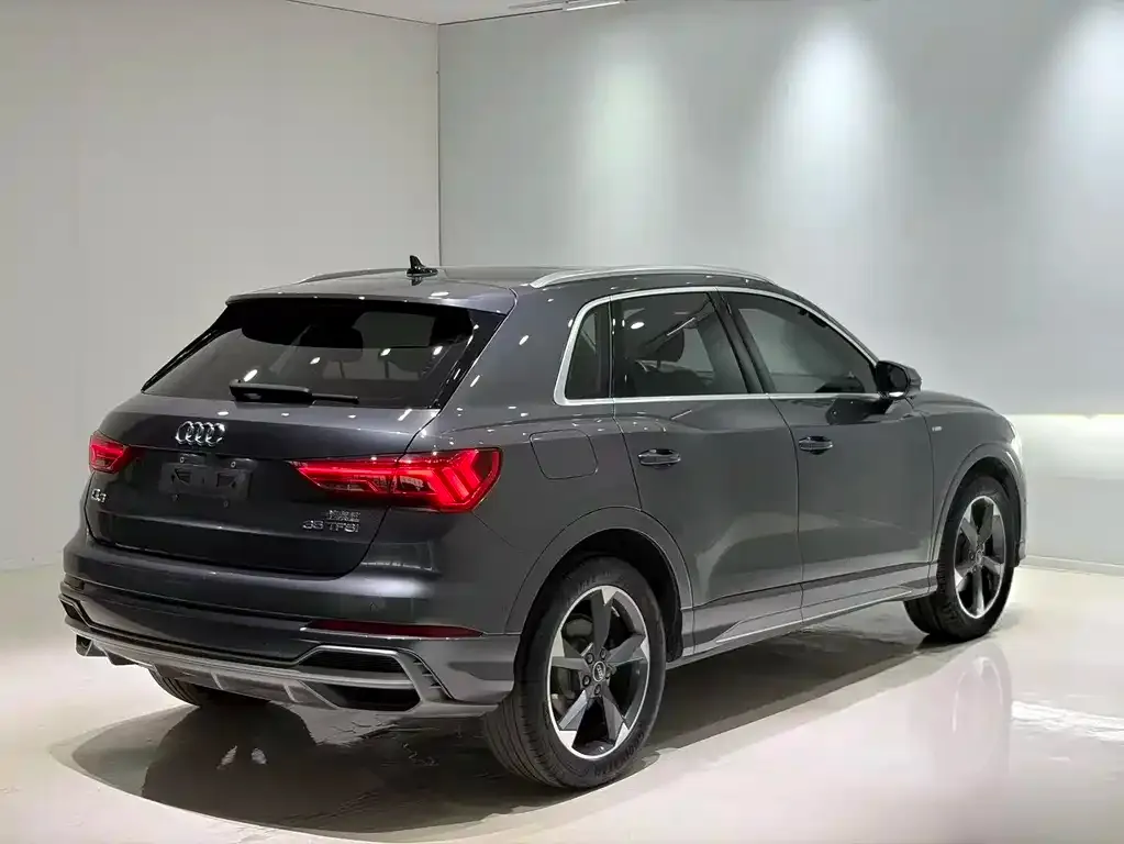 Audi Q3 — фото 4