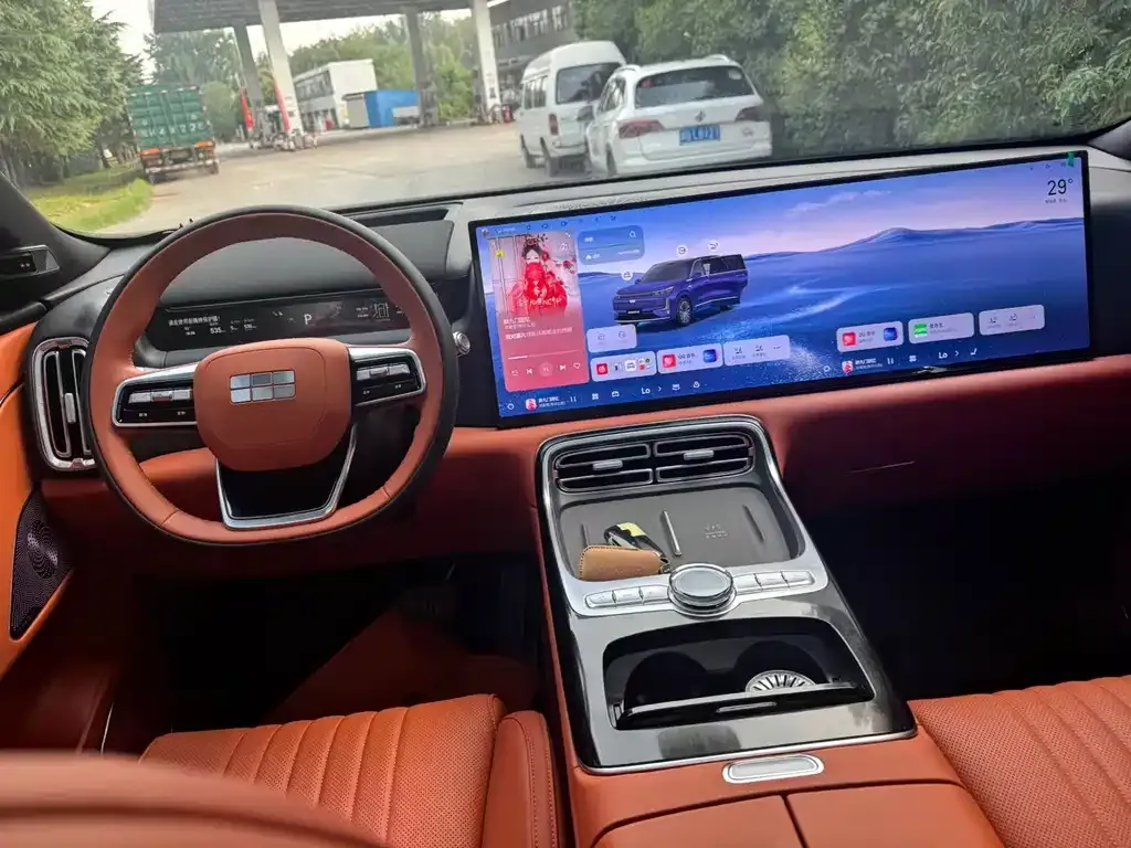 Geely Galaxy M9 — фото 2