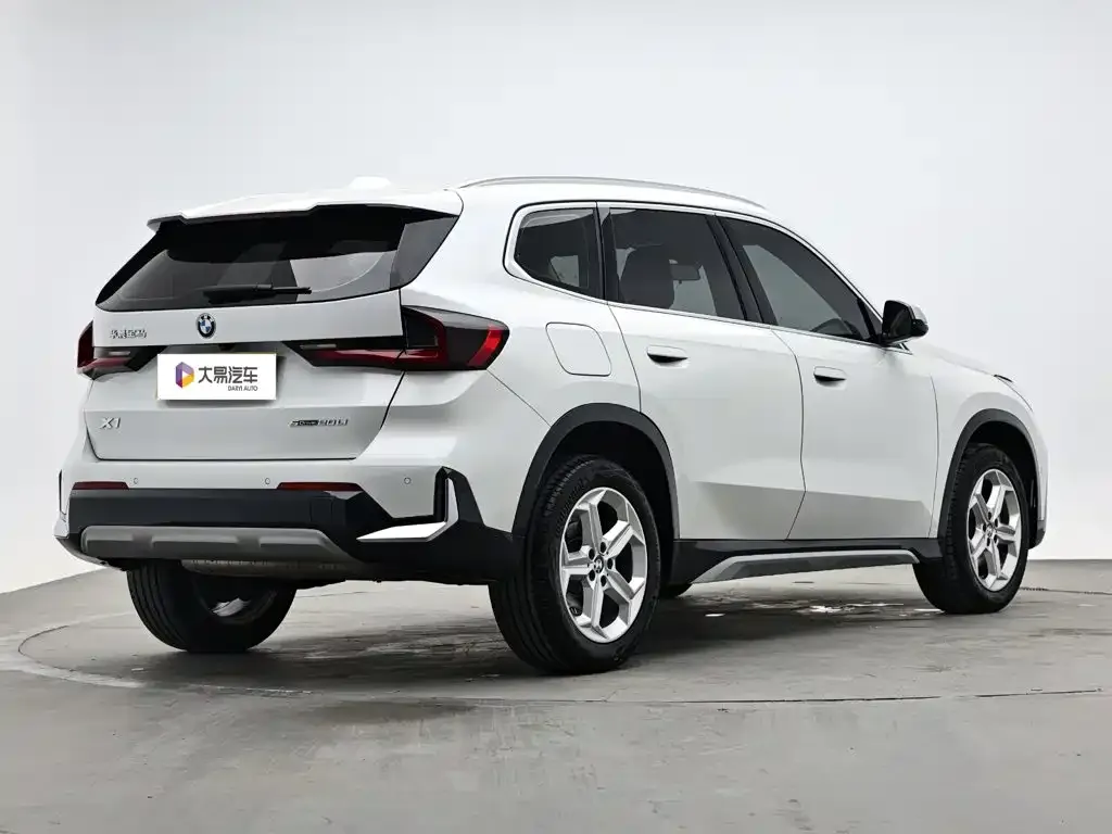 BMW X1 — фото 6