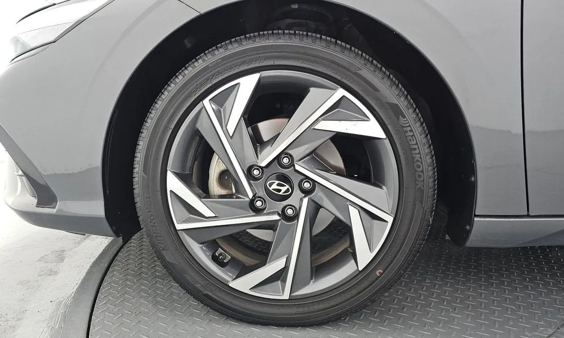 Hyundai AVANTE — фото 4